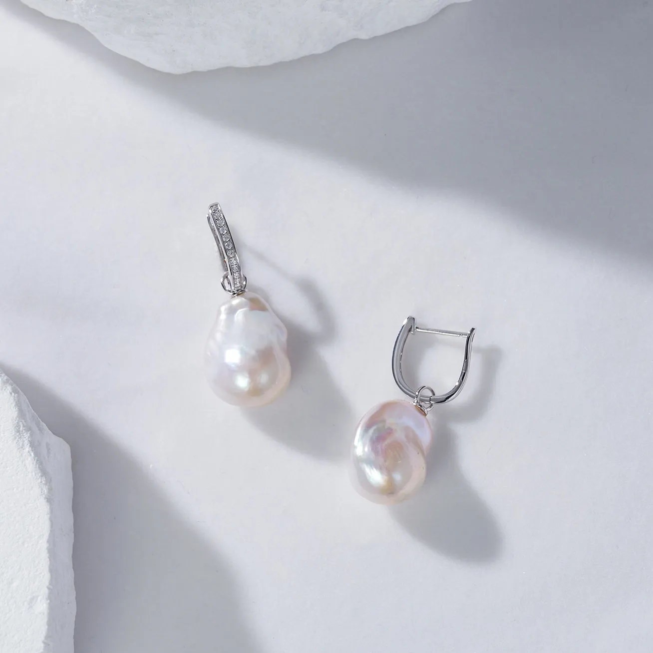 18K Gold Elegant Baroque Pearl Earrings KE00095