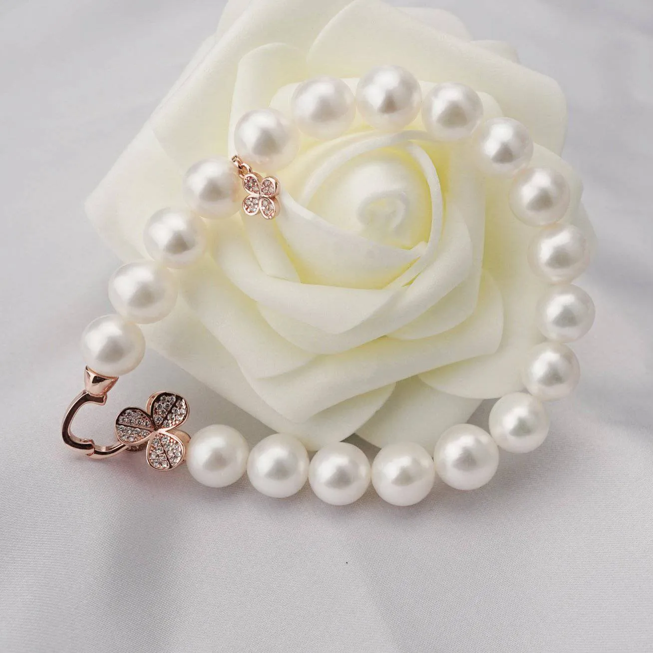 Elegant Freshwater Pearl Bracelet WB00031 | GARDENS