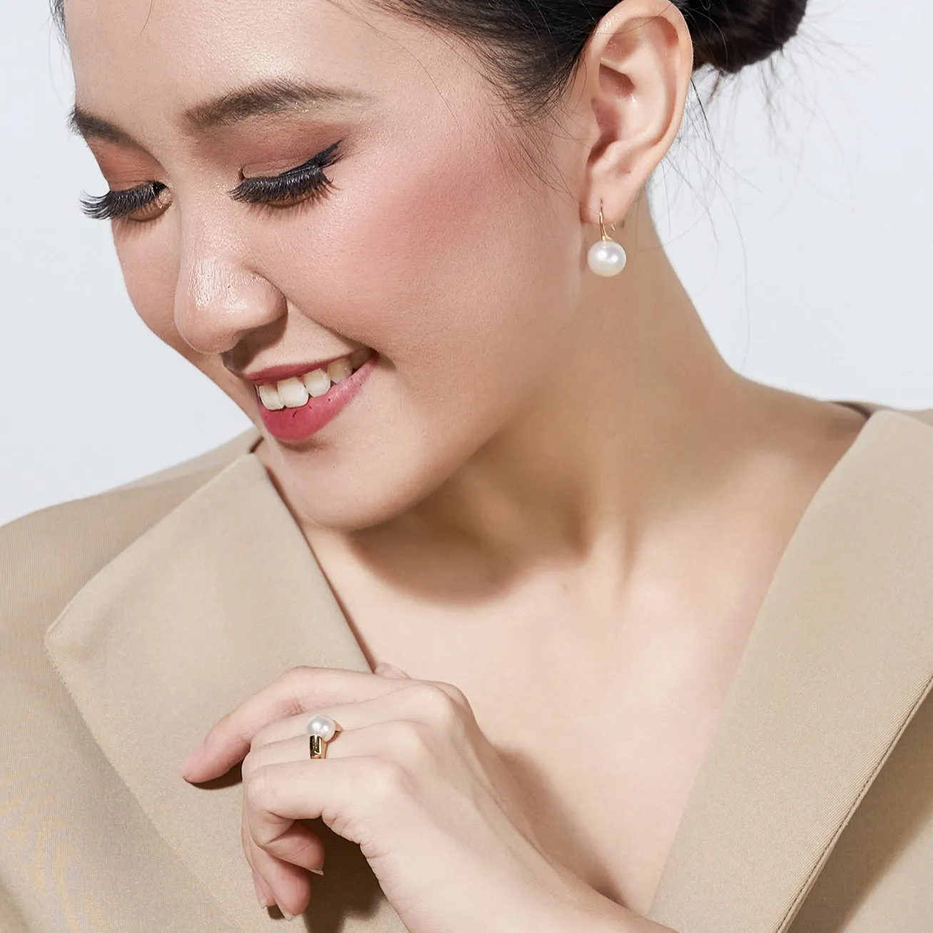 Elegant Freshwater Semi Round Pearl Earrings WE00132