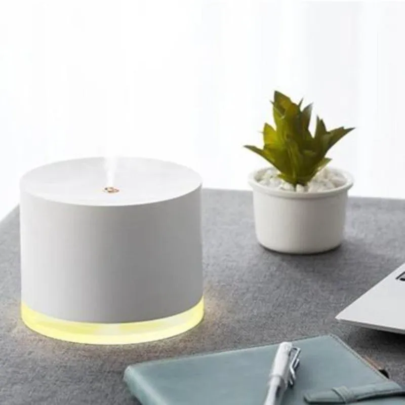 Luxurious Aromatherapy Humidifier with Ambient Lamp Feature