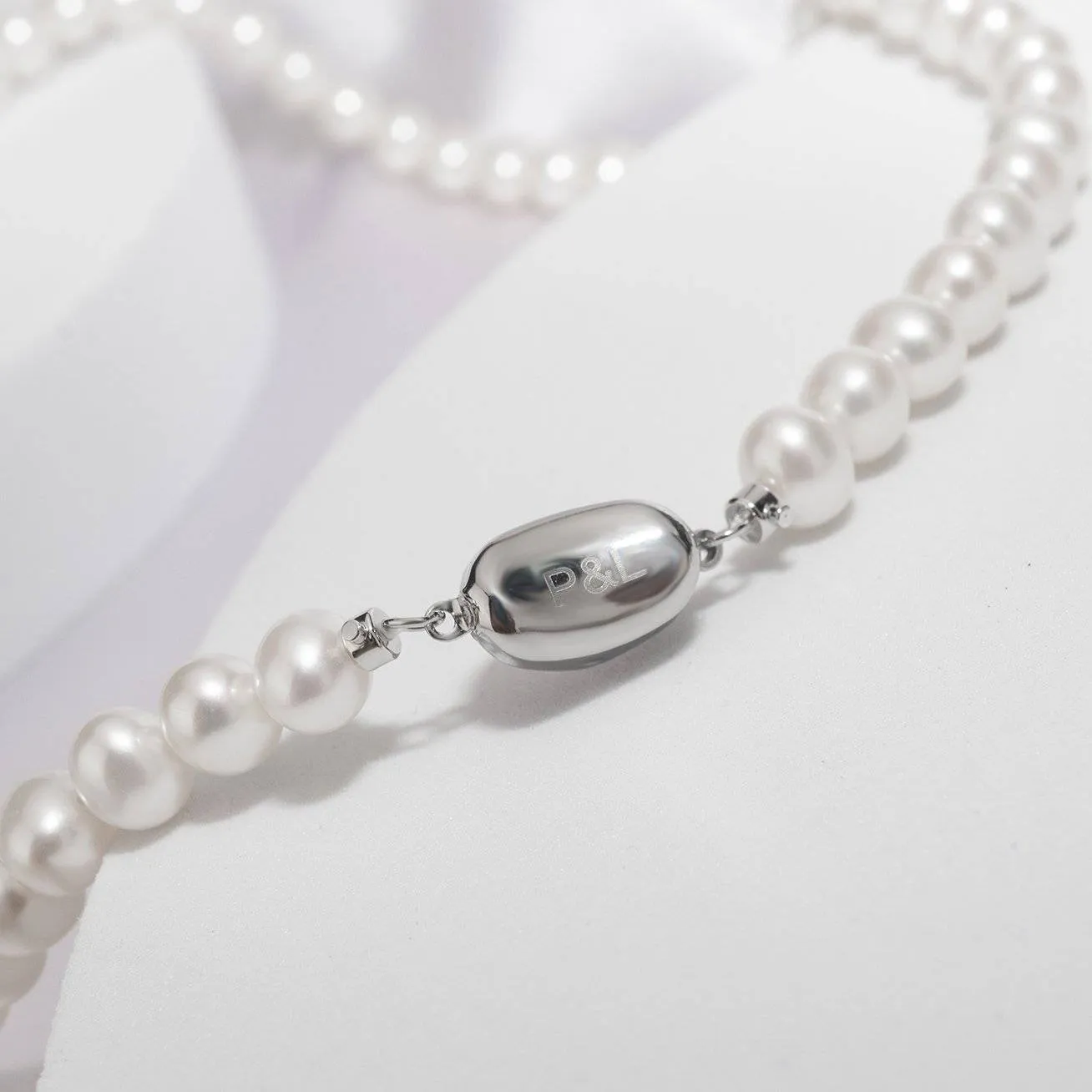 Elegant White Freshwater Pearl Necklace WN00176