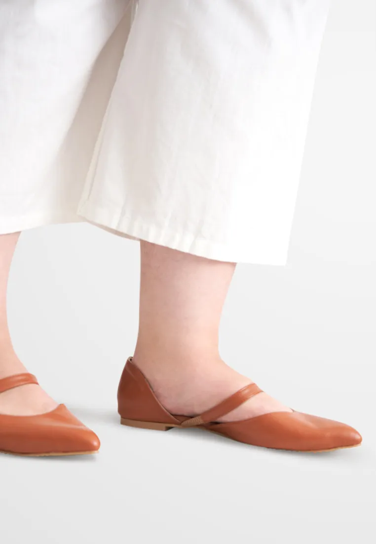 Elsie Elegant Pointy Flats - Brown