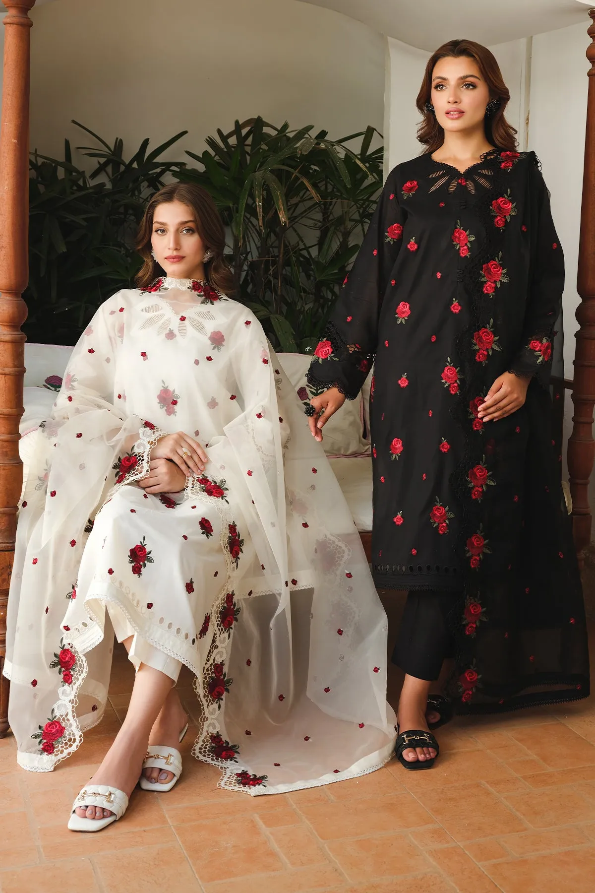 EMBROIDERED LAWN UF-647