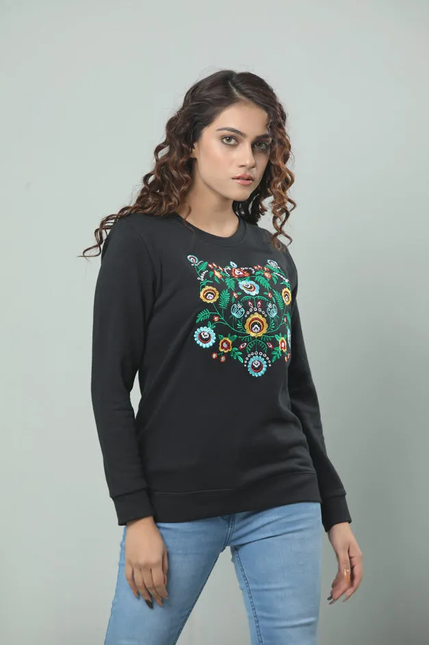 FLORAL EMBROIDERED SWEATSHIRT