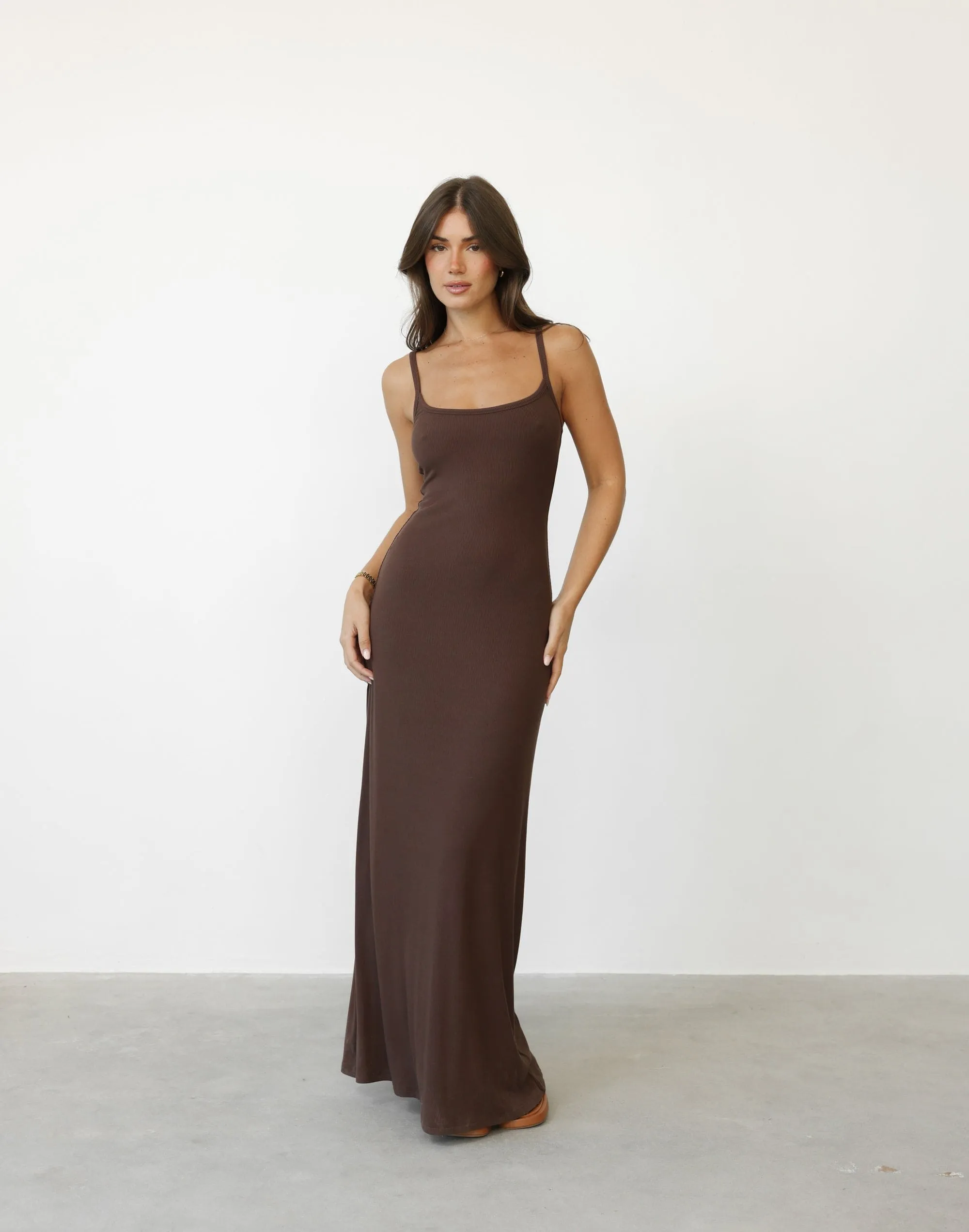 Helia Maxi Dress (Chocolate)