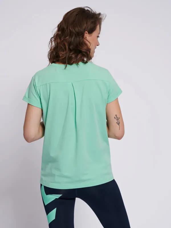 Isobella Women Cotton Green T-Shirt