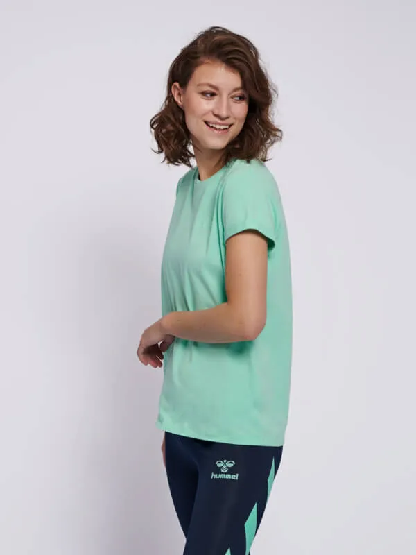 Isobella Women Cotton Green T-Shirt