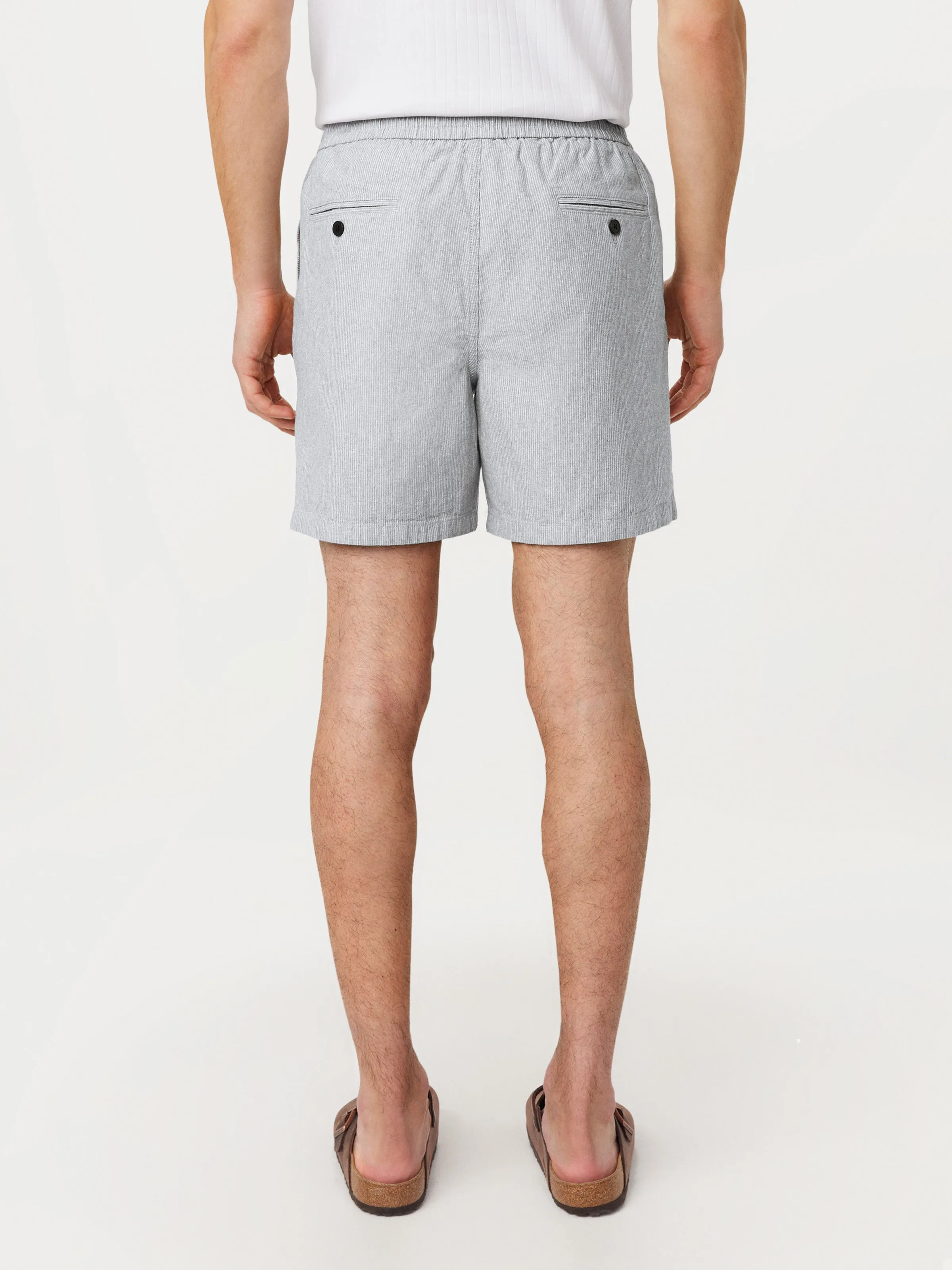 The Casual Linen Short in Grey